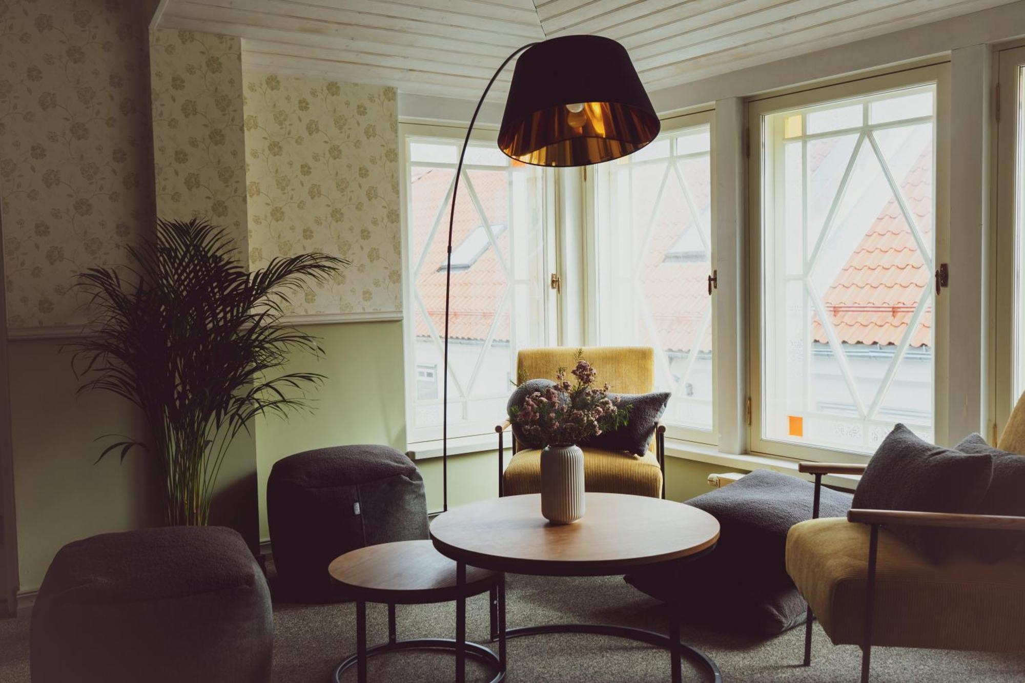 Vanalinna Boutique Hotel Kuressaare Exterior photo