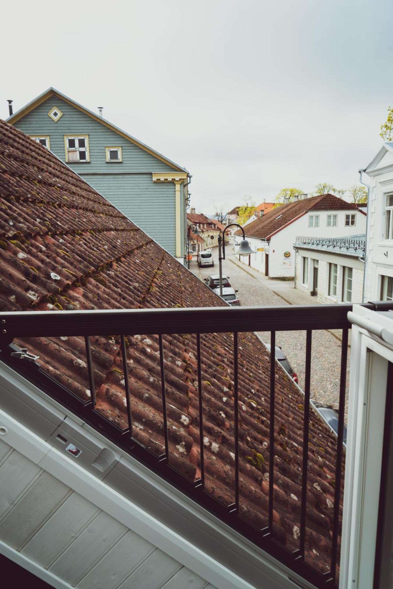 Vanalinna Boutique Hotel Kuressaare Exterior photo