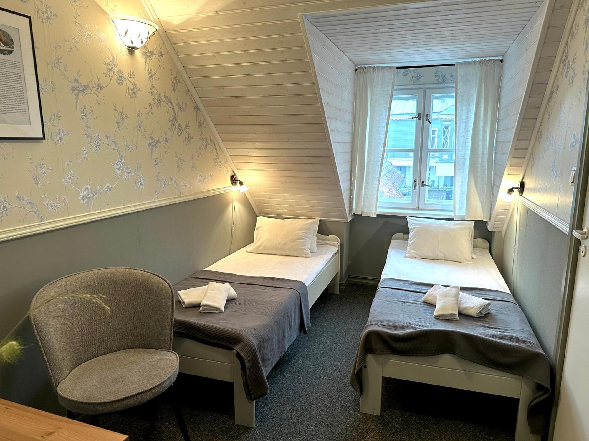 Vanalinna Boutique Hotel Kuressaare Exterior photo
